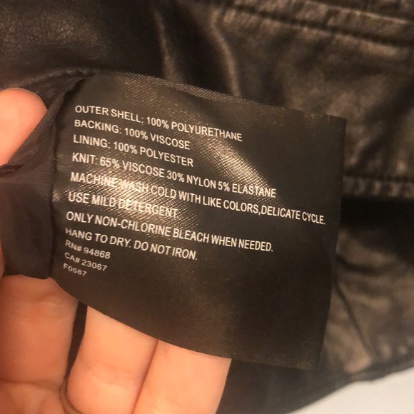 Bernardo Collection B Women’s Size M Black Moto Faux Leather Quilted Jacket - Picture 9 of 13